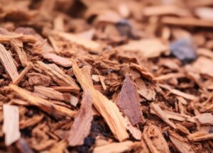 A well-applied layer of coarseorganic mulch can reduce evaporation by up to 70 per cent. Image: AkuAku/stock.adobe.com