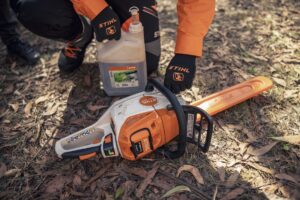 If the chain and bar are the hardware, the oil is the software that keeps the system running smoothly, maximising cutting performance. Image: STIHL