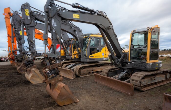 A range of earthmoving, plant, vehicles, and civil works machinery through a major online auction with Pickles. Image: McNaughton Excavations