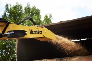 Vermeer Eco Idle quietly reduces costs, wear, and emissions while arborists focus on the work that matters. Image: Vermeer Australia