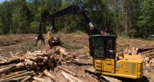 The Cat FM528 is designed for demanding forestry professionals. Images: Caterpillar